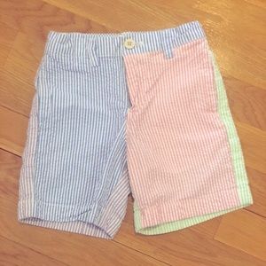 EUC Vineyard Vines shorts for boys